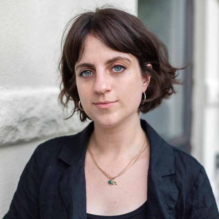 Photo of Andréa Becker
