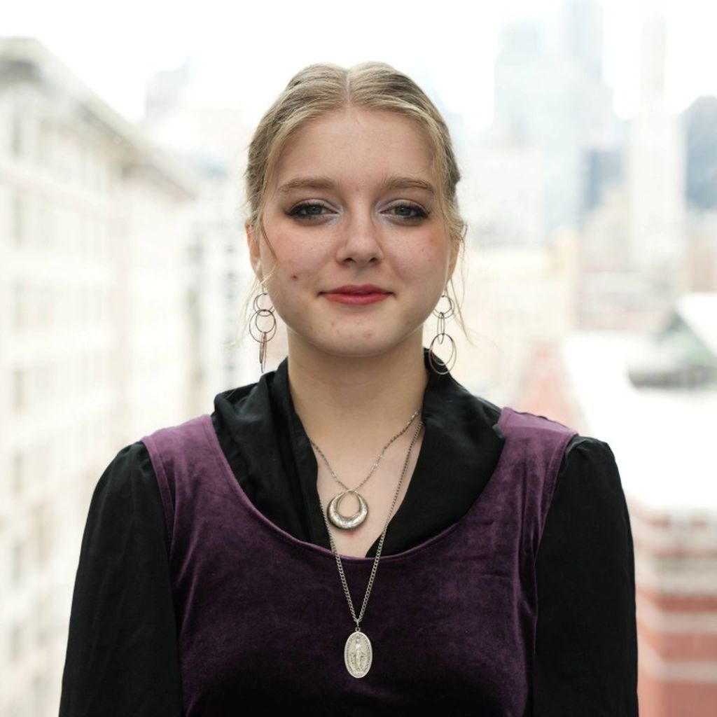 Photo of Isabella Ross