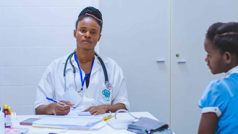 hospital worker (unsplash)