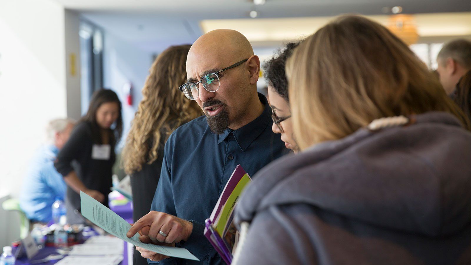 instructor advising students