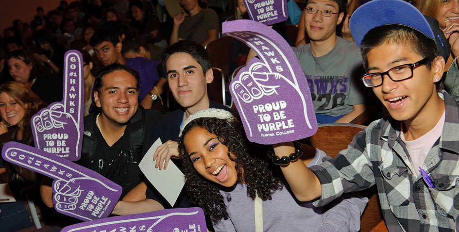 photo - crowd of students at the Involvement Fair