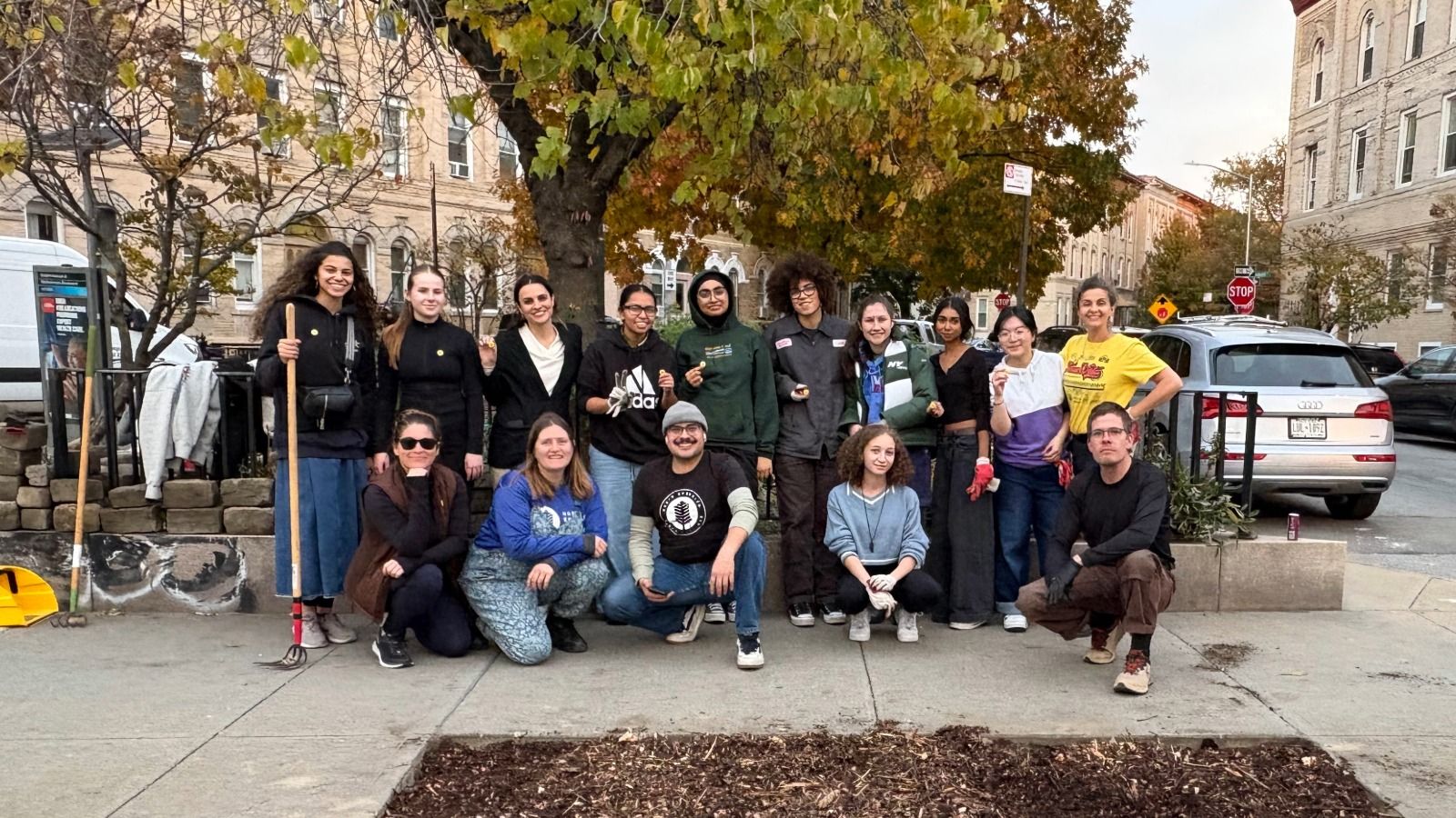 JFEW Tree Care group photo.