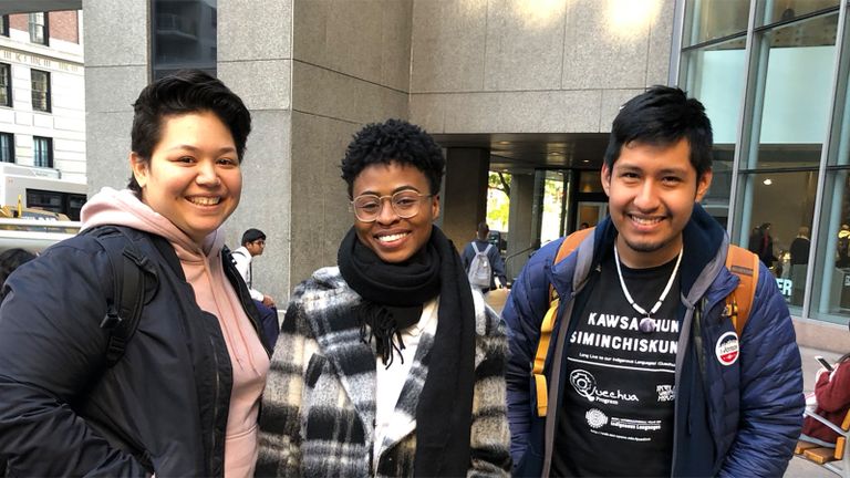 Mellon Humanities students in front of Hunter main entrance