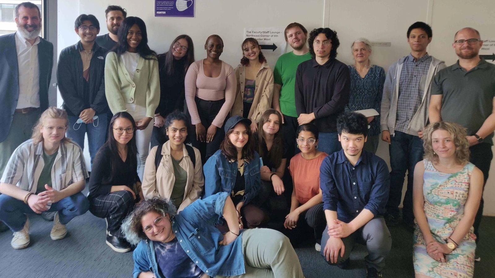 Philosophy faculty and students group photo.