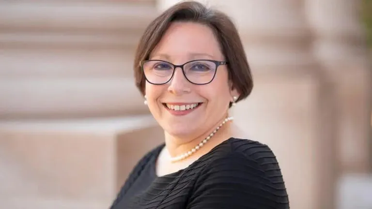 Dr. Sherry Greenberg