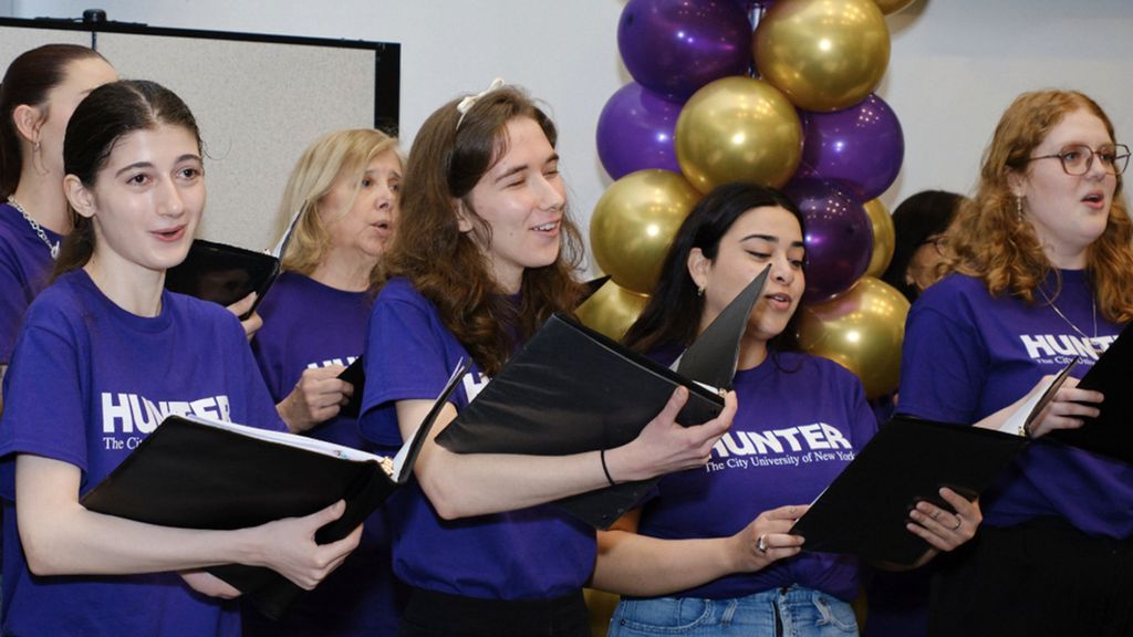 Students perform SING!