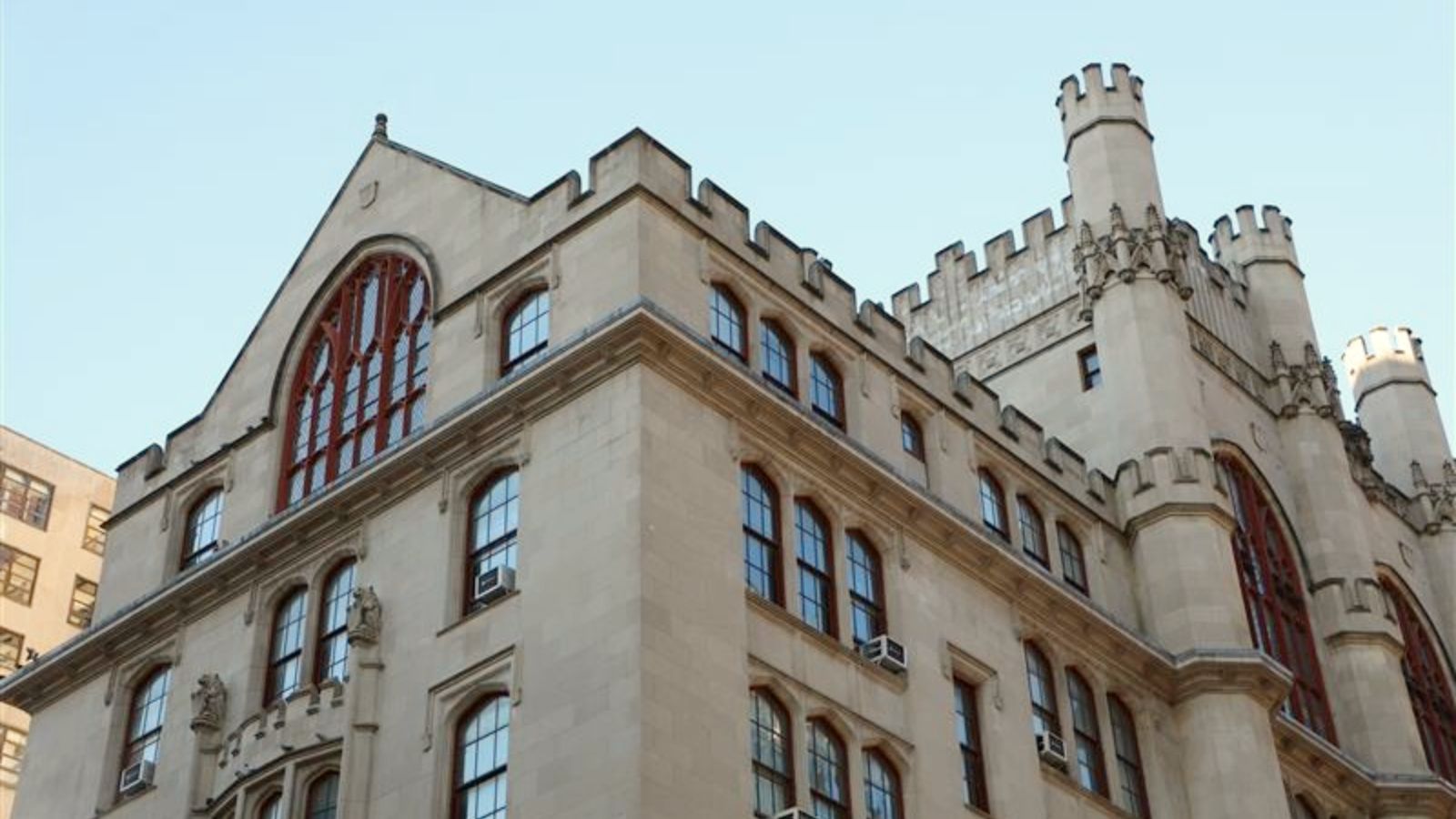 thomas hunter hall exterior